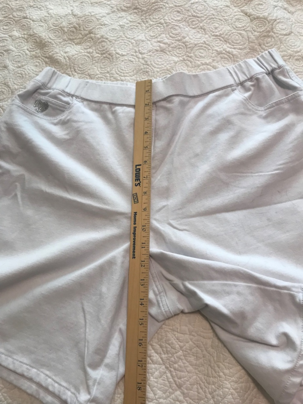 QF white DreamJeannes pull-on shorts with rhinestone grommet details (XL) - Picture 6 of 13